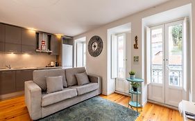 BmyGuest - 28 Tram Central Apartment