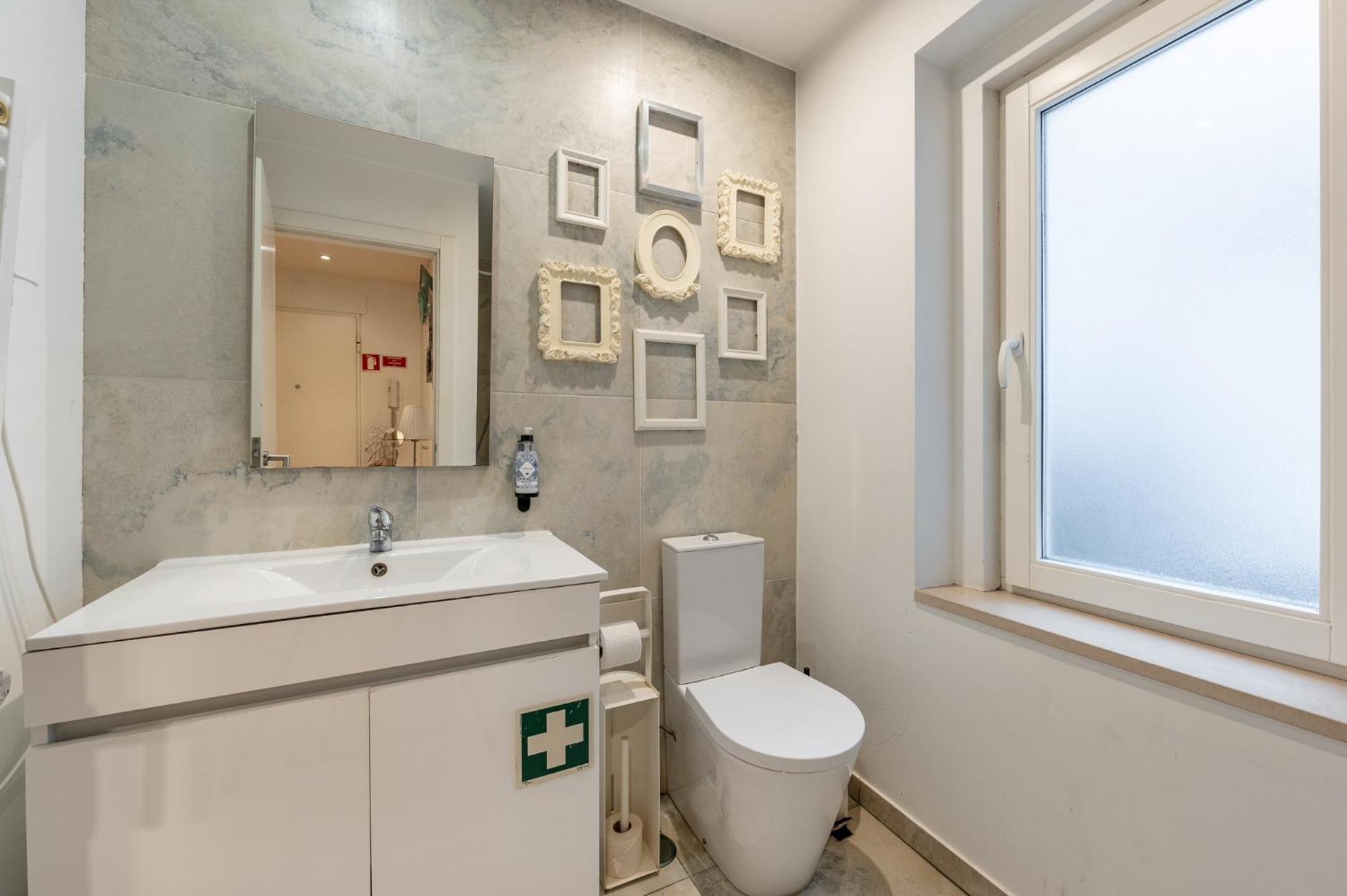 BmyGuest - 28 Tram Central Apartment Lisboa Extérieur photo